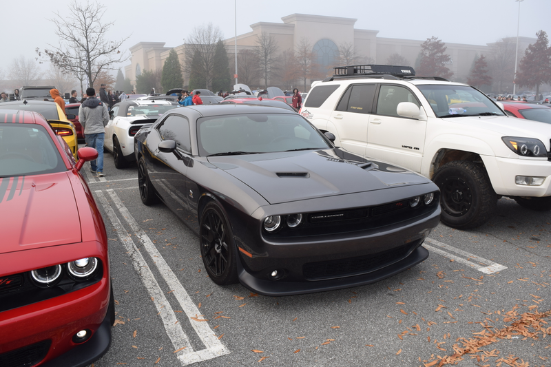 Illustration for article titled I went to Caffeine and Octane this morning and walked around some Challengers ...